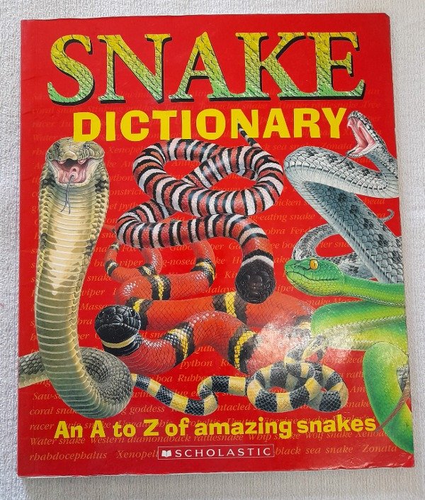 Producto - Snake Dictionary - An A To Z Amazing Snakes - Scholastic