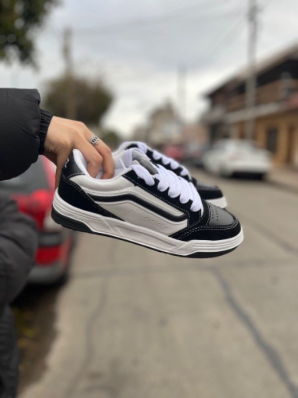Producto - VANS HYLANE BICOLOR