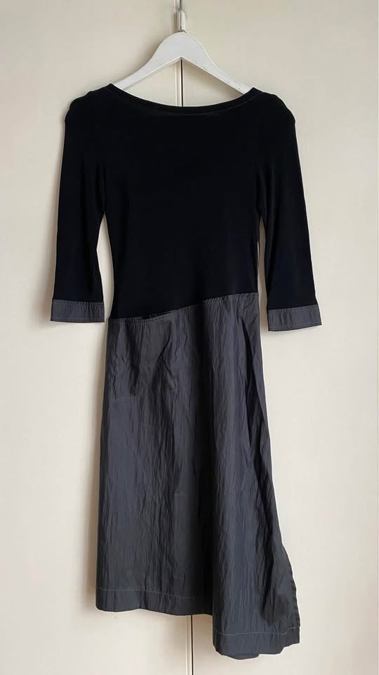 Producto - Vestido irregular con cierre