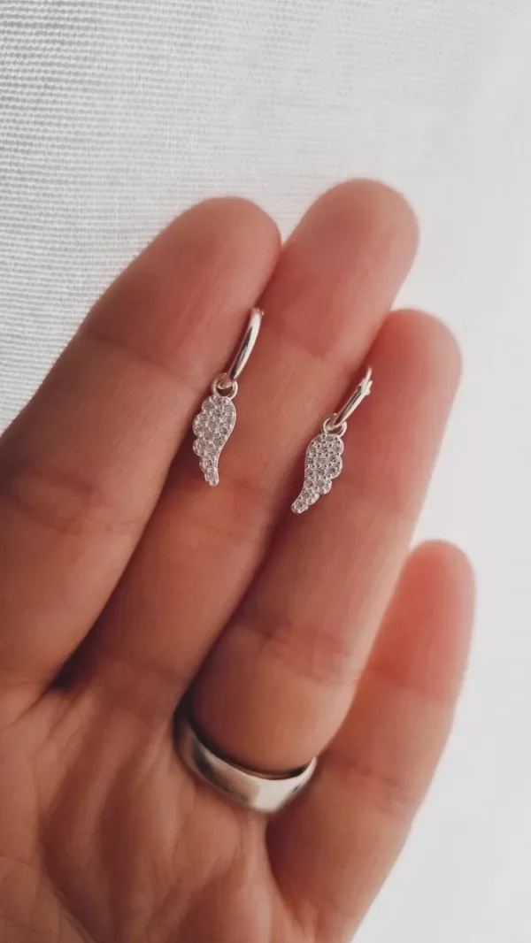 Producto - Argollas alitas con cubic blanco par plata 925