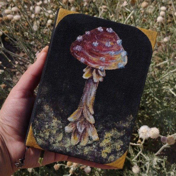 Producto - Cuaderno A6 hojas lisas amanita