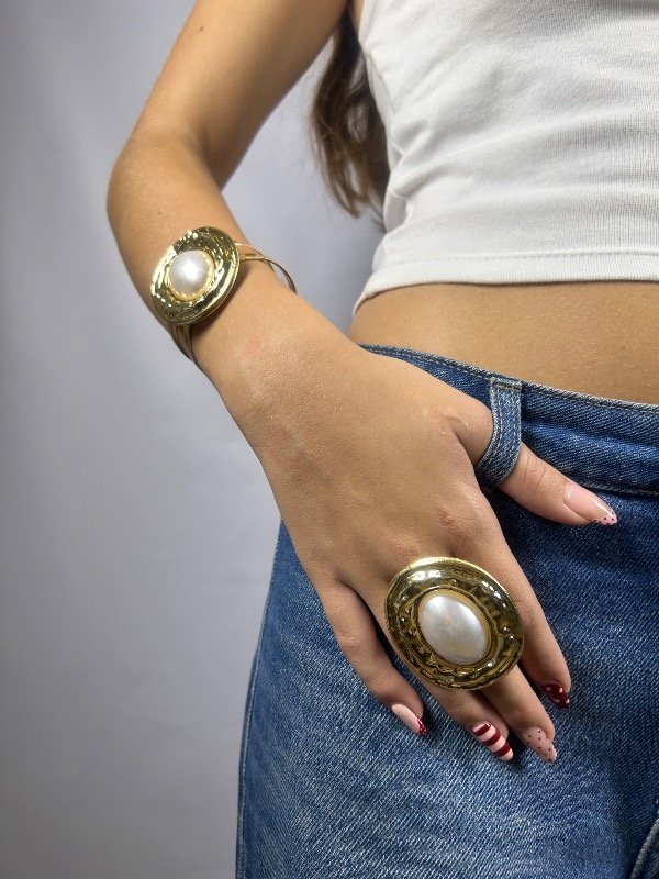 Producto - ANILLO MAXIMALISTA REGULABLE DORADO CON PERLA 4090