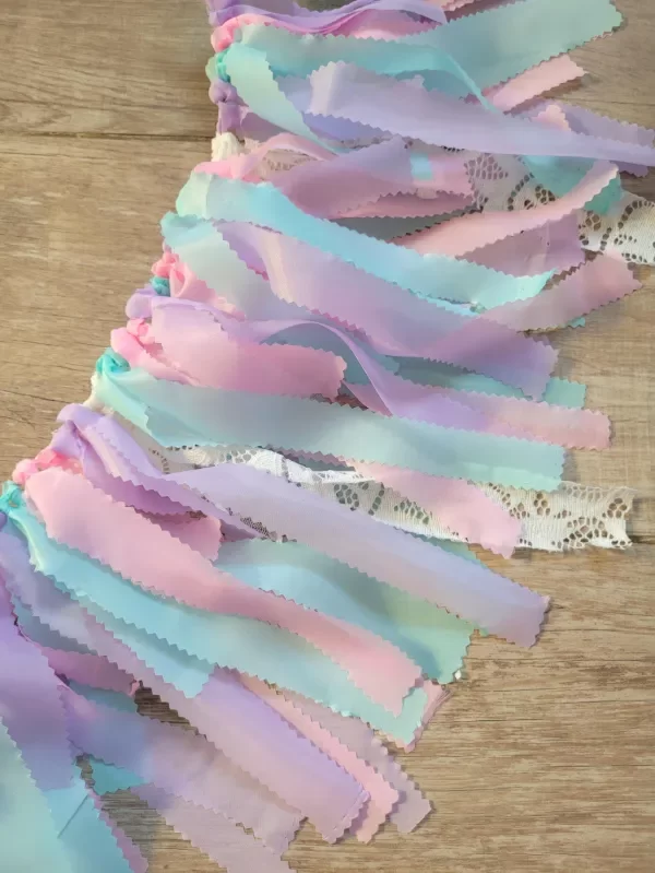 Producto - Guirnaldas De Tiras De Tela Aqua, rosa, lila y encaje 1mt