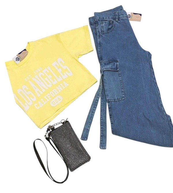 Producto - Remera Los Ángeles + Jean Review