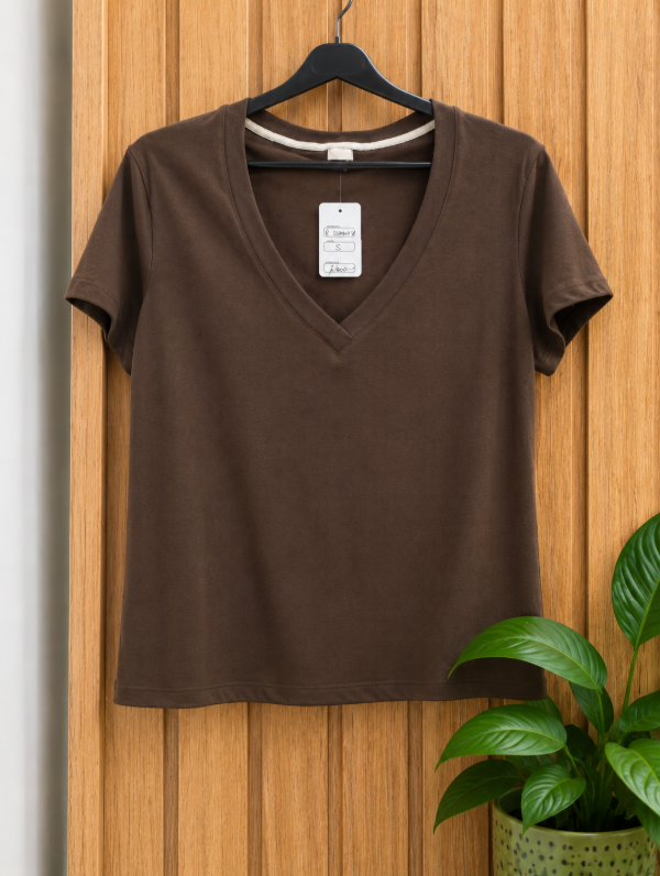 Producto - Remera clasica cuello V - 2