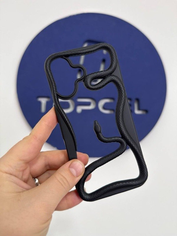Producto - FUNDA TPU SNAKE PARA IPHONE 16 - 1
