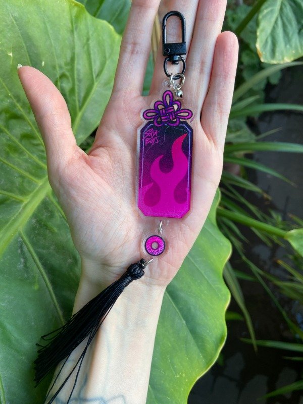 Producto - LLAVERO NORIGAE SAJA BOYS