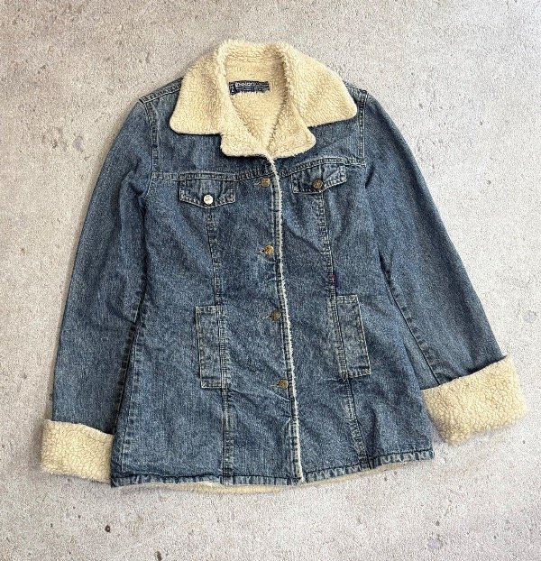 Producto - Campera de jeans con corderito