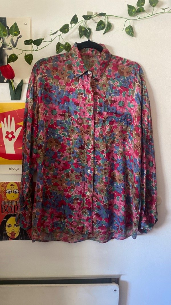 Camisa flores pasteles