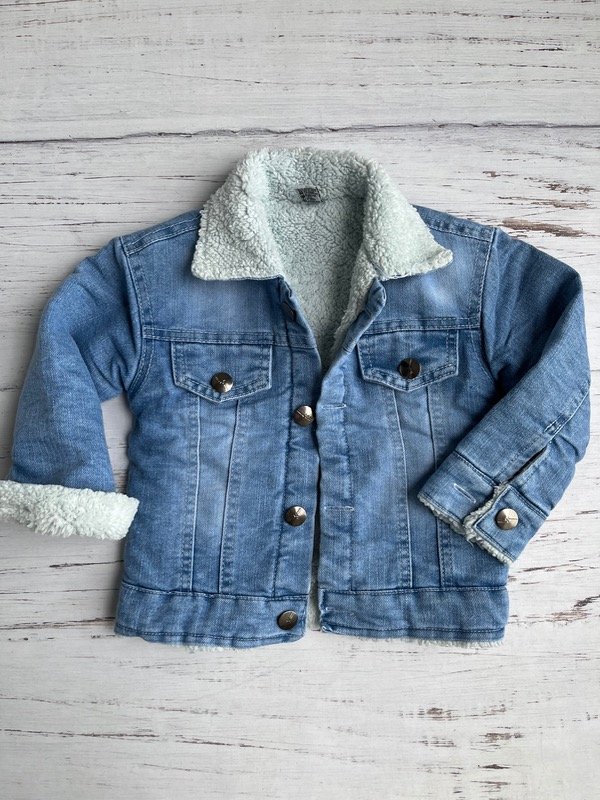 Producto - Campera de jean con corderito