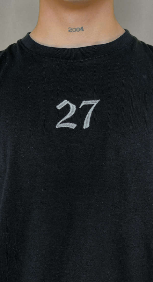 Remera oversize con bordados 27 — imagen 5