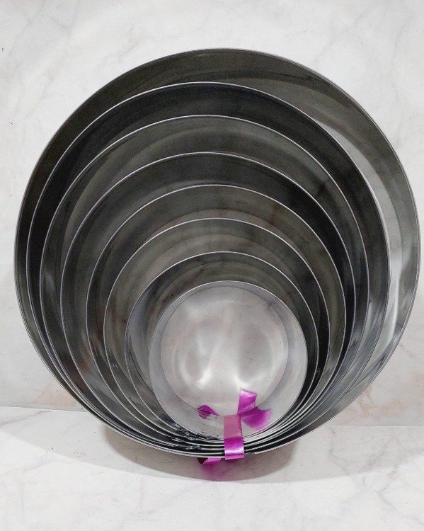 Producto - Set de 8 cinturas de hojalata redondas de 8 cm de alto diferentes medidas