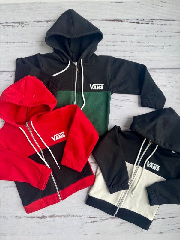 Producto - Camperita frisa combinada Vans