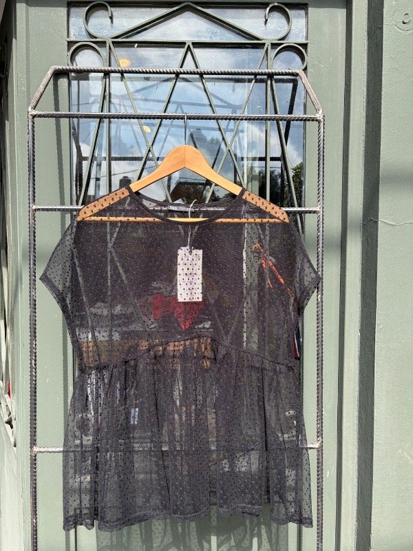 Producto - remera Zara transparente