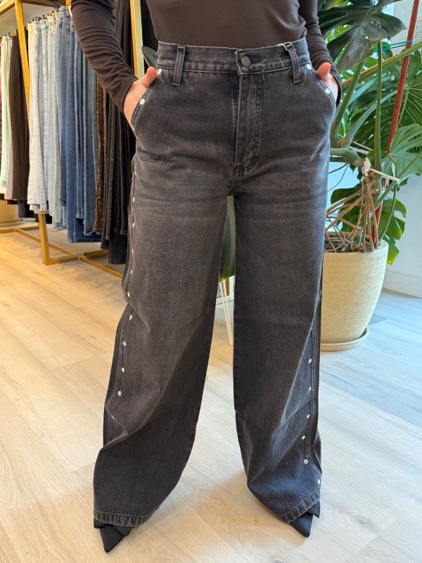 Producto - Wideleg tachas negro