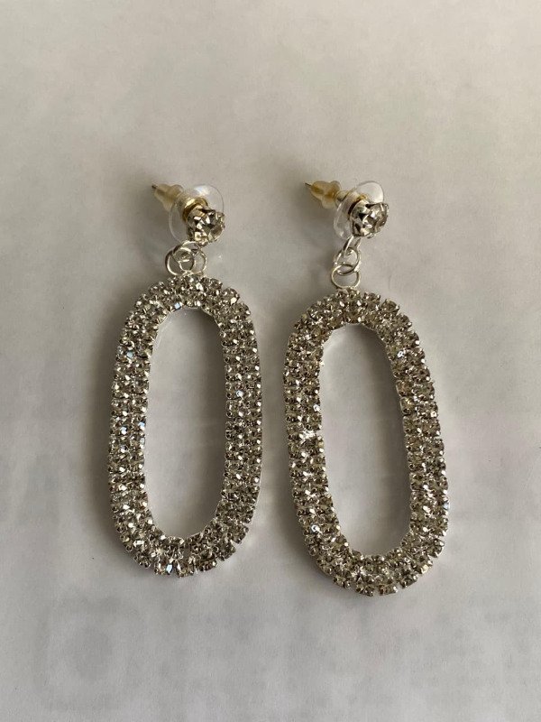 Producto - Aros colgantes con strass por par