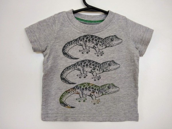 Producto - REMERA M/C COLOR GRIS MARCA CARTERS TALLE 6 M