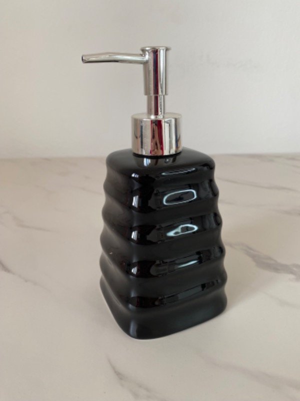 Producto - Dispenser Black