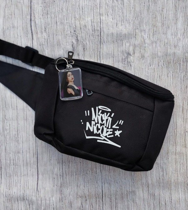 Producto - Riñonera Nicki Nicole