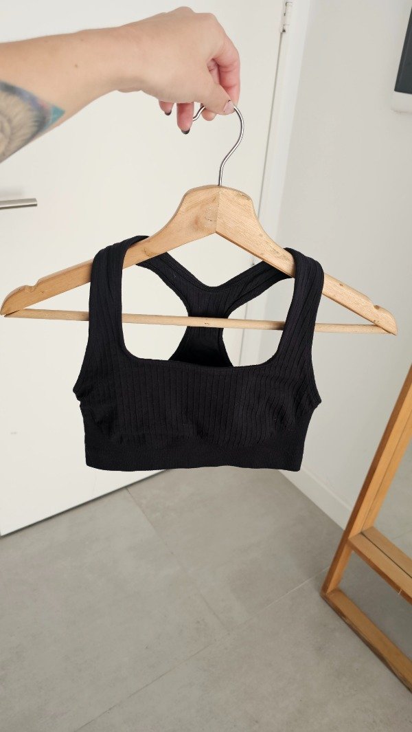 Producto - Top negro básico xs