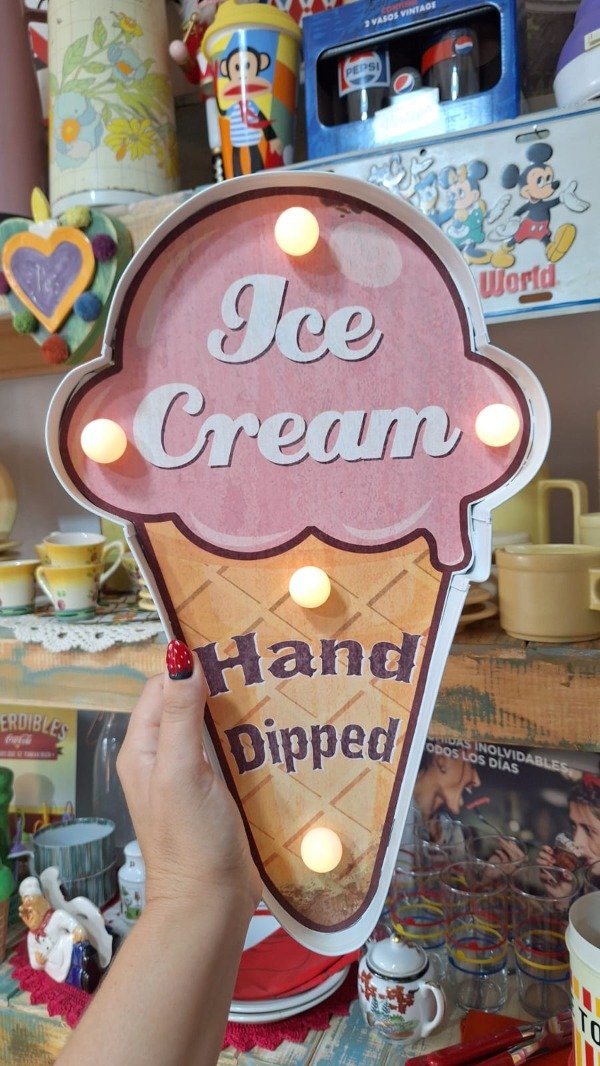 Producto - CARTEL HELADO CON LUZ