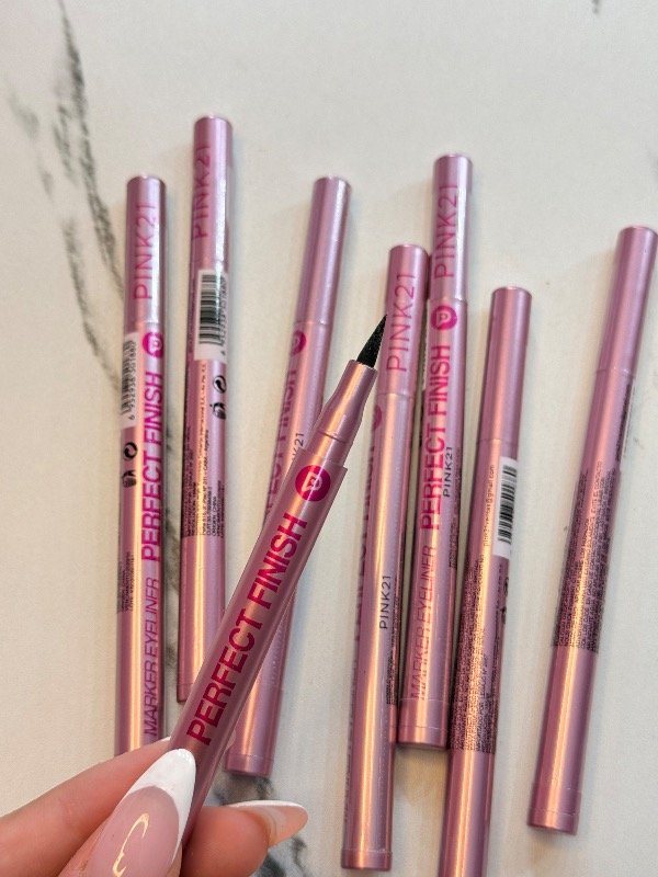 Producto - Delineador en fibra ultra fino pink 21