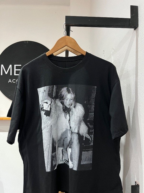 Producto - Remera C Over Negra