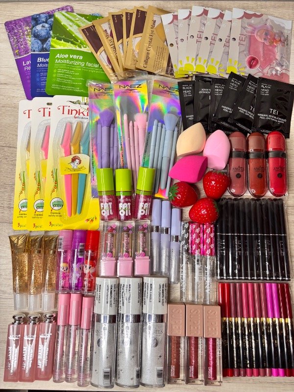 Producto - Kit emprendedor de 90 productos en total