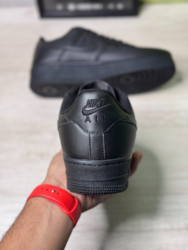 Producto - Nike Air Force 1 Black - 2