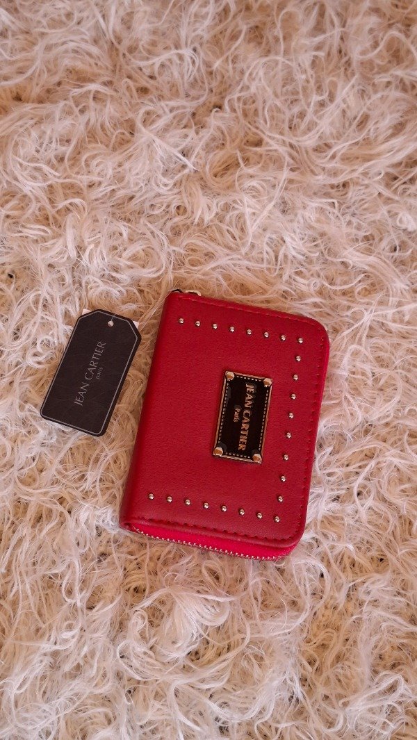 Producto - Billetera Jean cartier con tachas roja