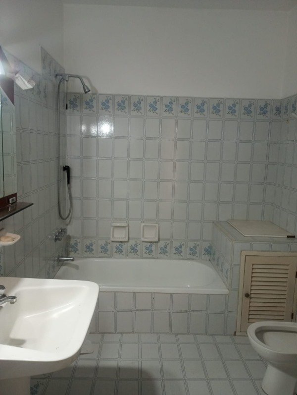 Producto - CASA EN VENTA UBICADA SOBRE CALLE  DEL BUSTO 1435 - 5