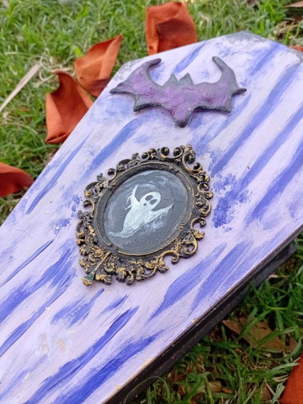 Producto - Caja Ataúd Fantasmita