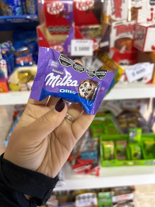 Producto - MILKA OREO BOMBON X1