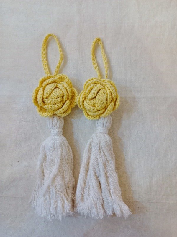 Producto - Borlas flores de crochet