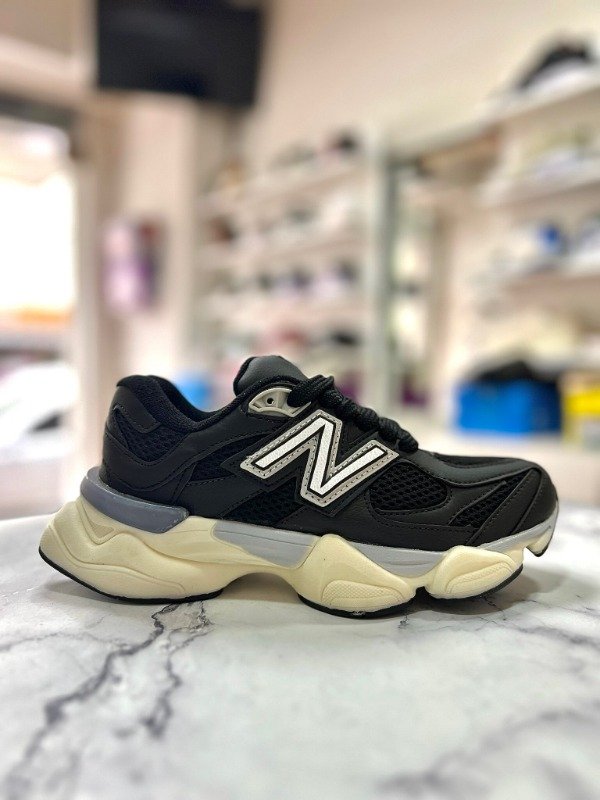 Producto - New Balance 9060 Black
