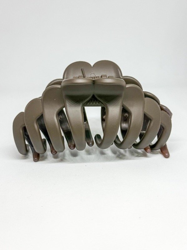 Producto - Broche garra marrón