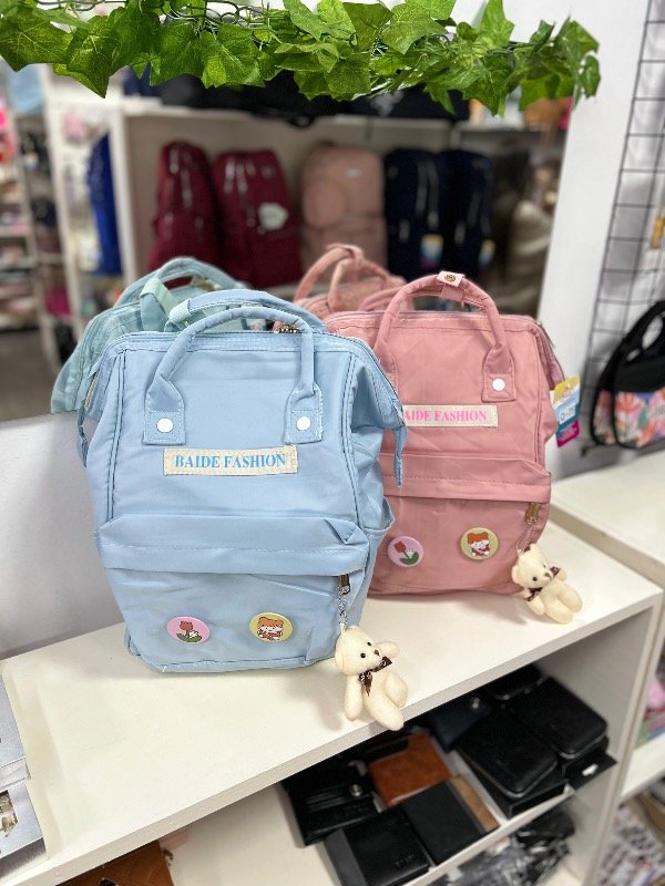 Producto - Mochila bolso con llavero peluche rosa o celeste