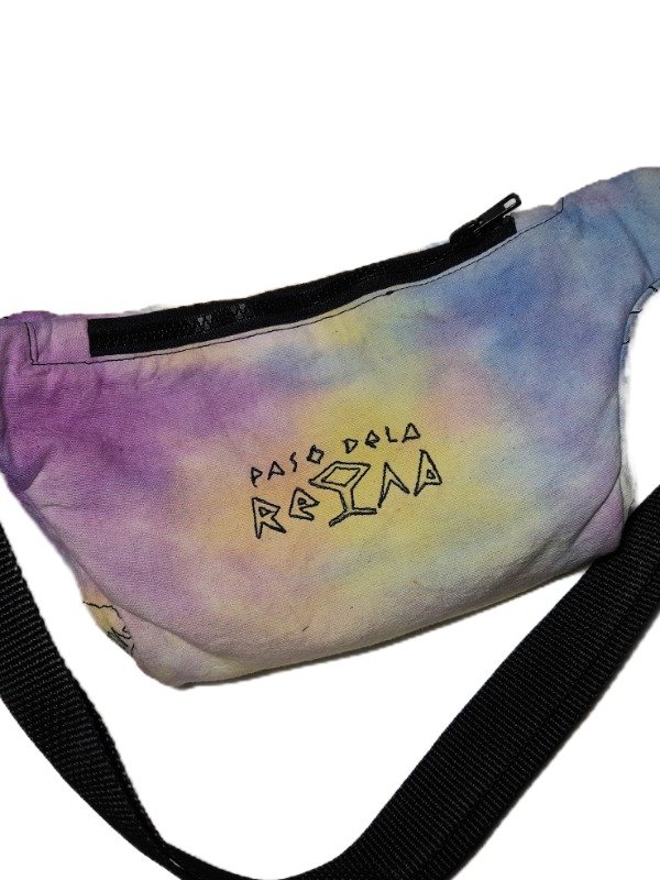 Producto - Riñonera "Soberana rebel" mediana - 4