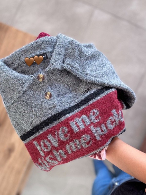 Producto - Sweaters Love Chomba