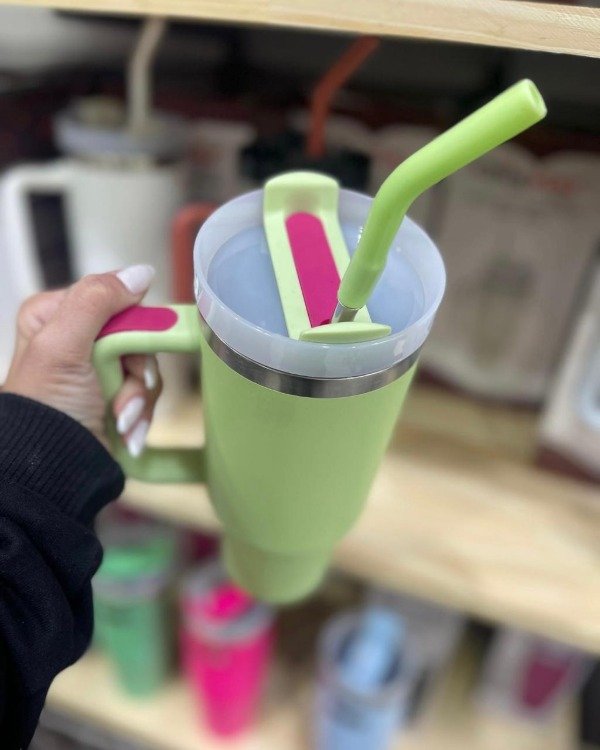 Producto - VASO QUENCHER CON MANIJA VERDE