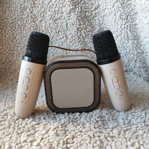 Producto - Parlante karaoke color beige