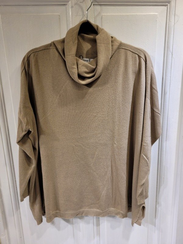 Producto - Sweater DEL CERRO polera beige Talle XL - PRECIO: 52X
