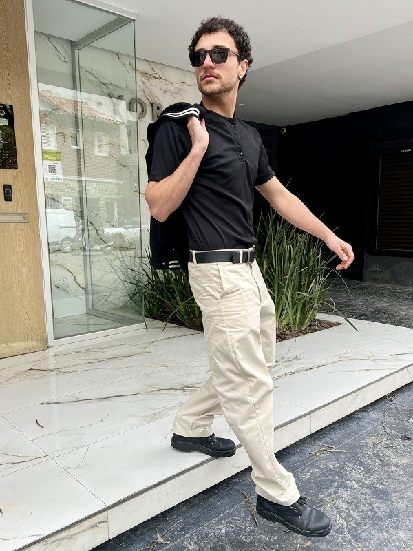 Producto - Remera Henley Slim Fit Negra - 1