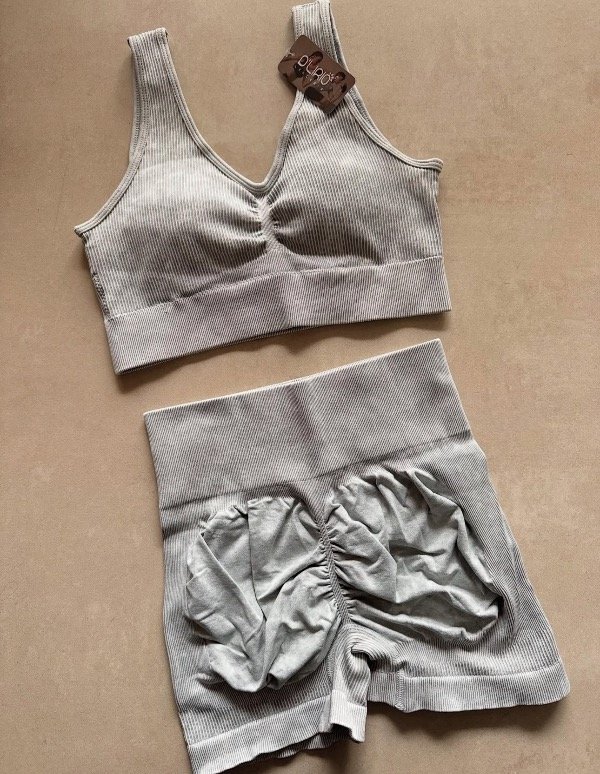 Producto - Conjunto short y top seamless L/XL