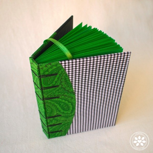 Producto - Cuaderno ZELENA