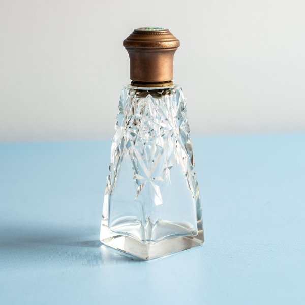 Producto - Perfumero antiguo de cristal tallado