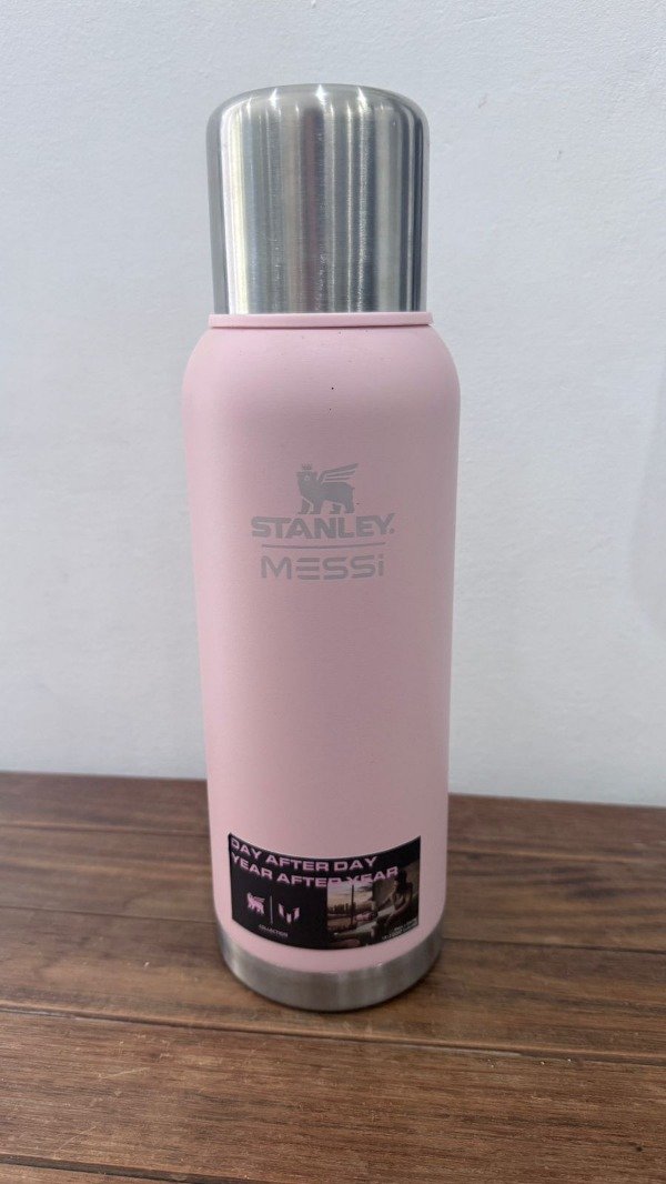 Producto - termo estilo polar GOAT rosa pastel 1 litro