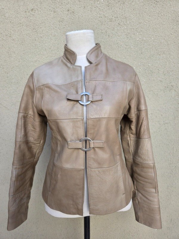 Producto - chaqueta cuero neutra
