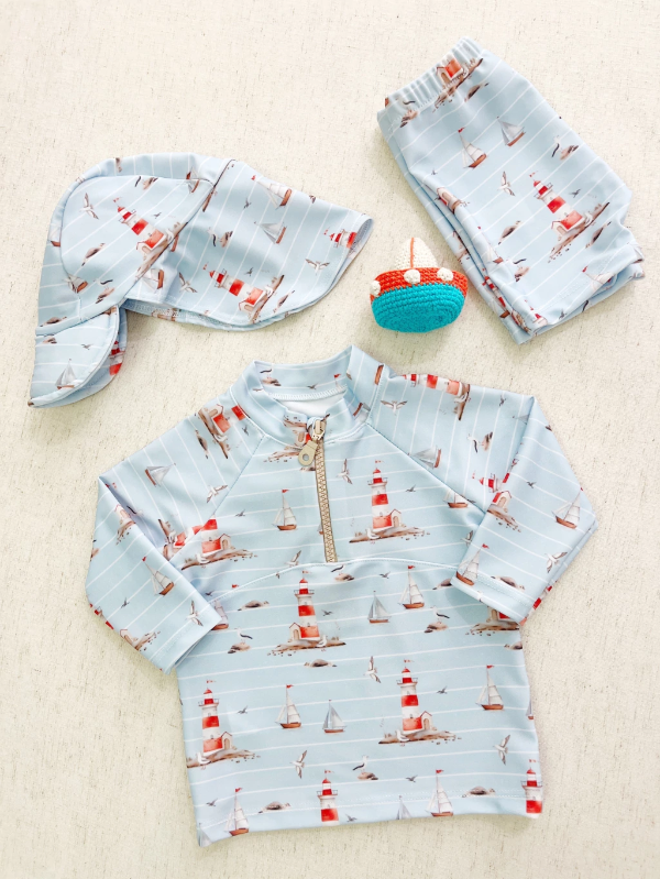 Producto - Traje de baño de 3 piezas estampa VELERO talles hasta 4 años
