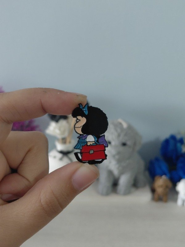 Producto - Pin metalizado - Mafalda #1837